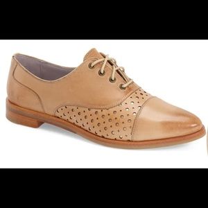 Johnston & Murphy Charlene Cap Toe Oxford